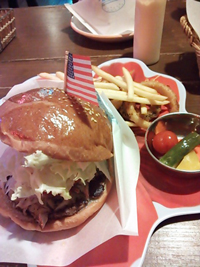 アメリカ食堂のブルーチーズハンバーガーセット